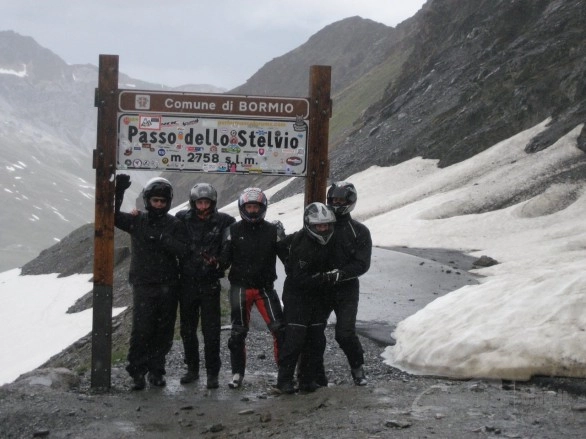 Stelvio con đeo cao nhât châu âu - 7