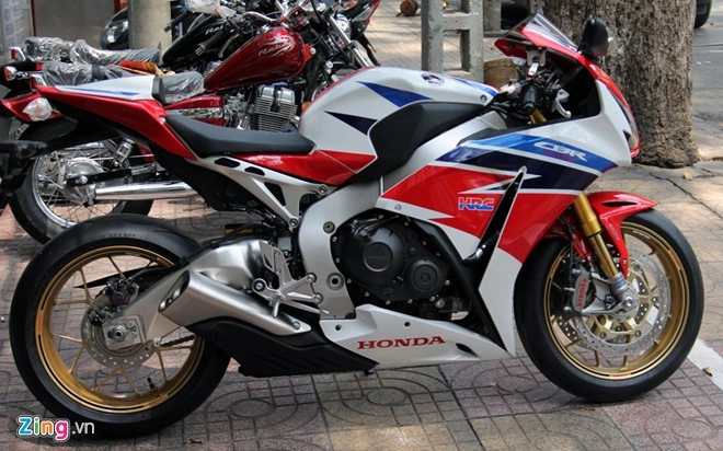 Superbike honda cbr1000rr sp đầu tiên tại việt nam - 5