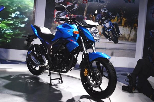 Suzuki gixxer sẽ được chào bán tại indonesia với giá 1090 usd - 3