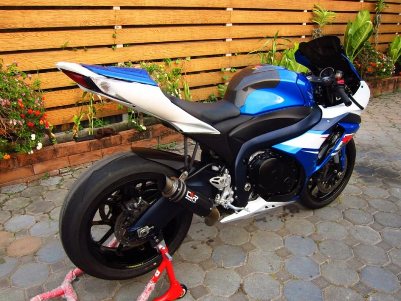 Suzuki gsx-r1000 2012 trắng xanh nhẹ nhàng - 4