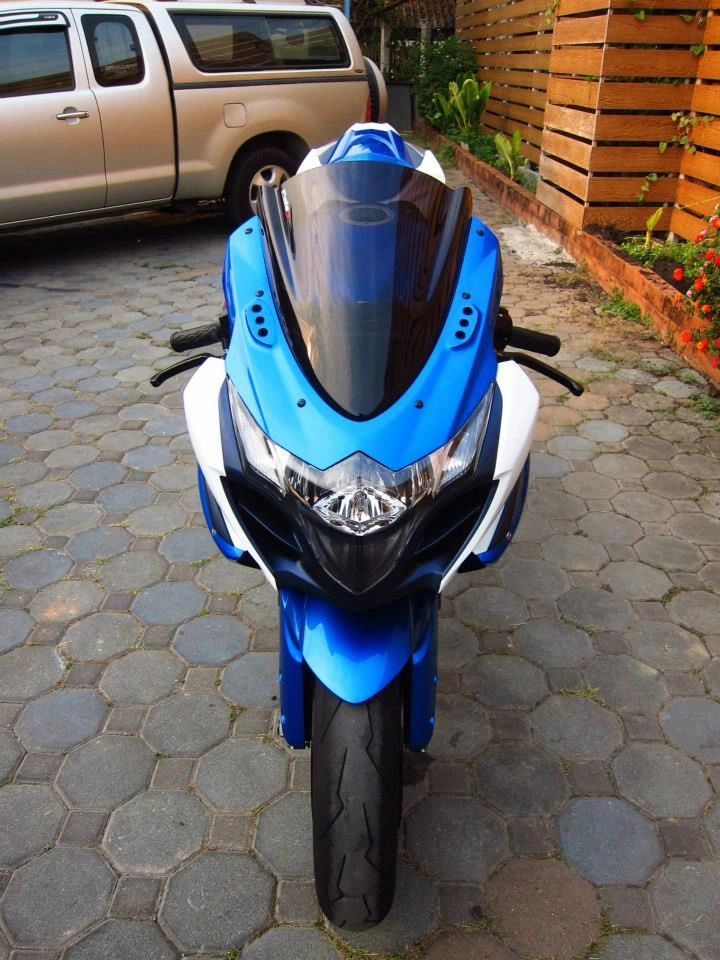 Suzuki gsx-r1000 2012 trắng xanh nhẹ nhàng - 2