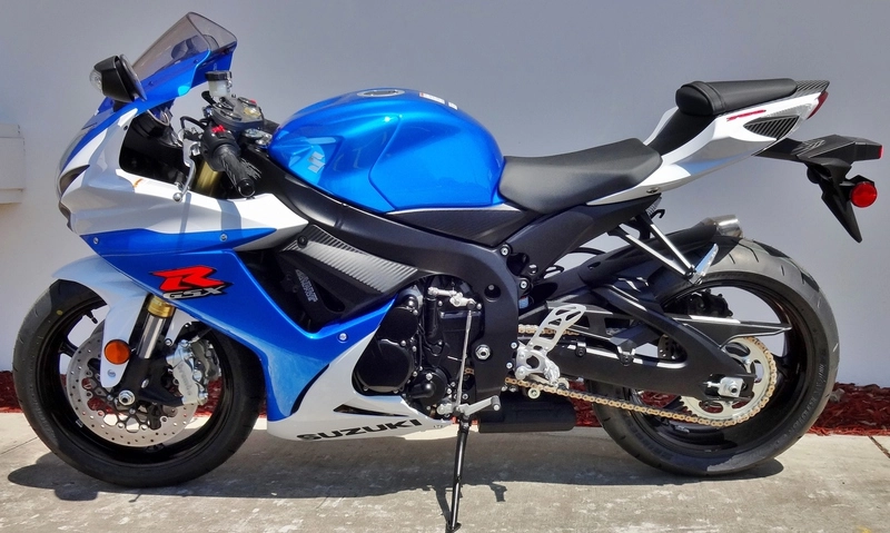 Suzuki gsx-r750 2013 tiếp nối đam mê - 6