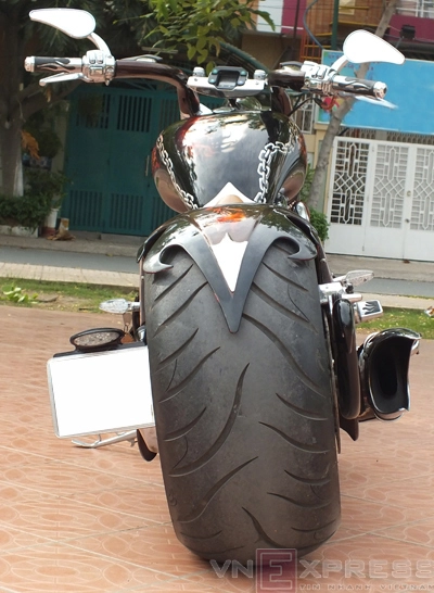 Suzuki intruder cỗ máy mới của ghost rider - 22