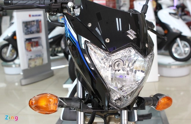 Suzuki raider r150 2015 ảnh chi tiết ngoài showroom - 3