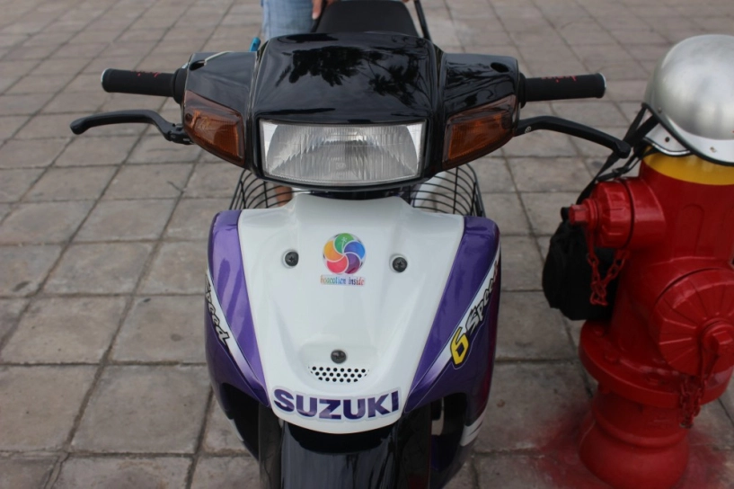 Suzuki satria đi học - 4