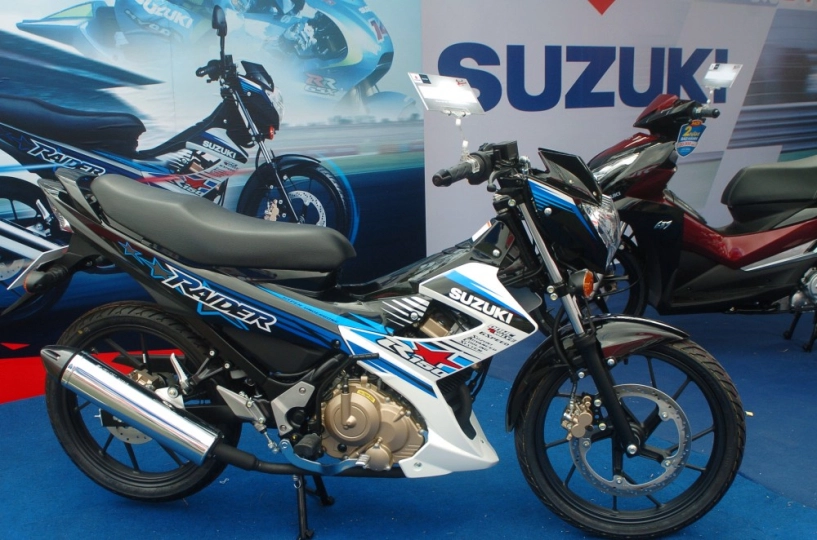Suzuki việt nam lần đầu tiên trưng bày mẫu xe moto gp satria f150 - 8