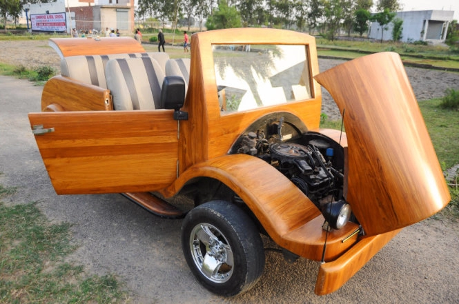 Thợ mộc ấn độ chế ôtô gỗ chạy 120kmgiờ - 4