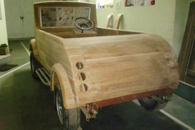 Thợ mộc ấn độ chế ôtô gỗ chạy 120kmgiờ - 6
