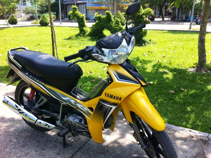 Thử so sánh honda blade 110 và yamaha sirius - 2