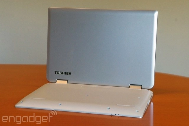 Toshiba giới thiệu hai mẫu laptop mới tại ifa 2014 - 14