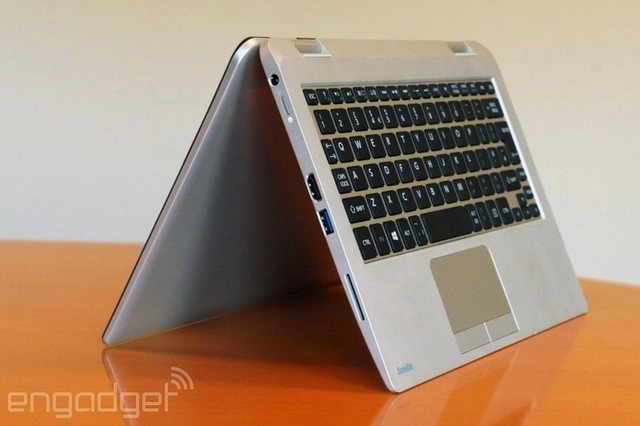 Toshiba giới thiệu hai mẫu laptop mới tại ifa 2014 - 18