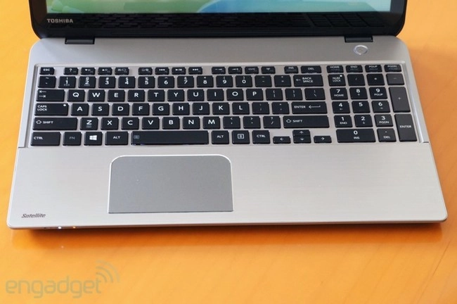 Toshiba ra mắt 2 laptop giá rẻ với thiết kế bắt mắt - 4