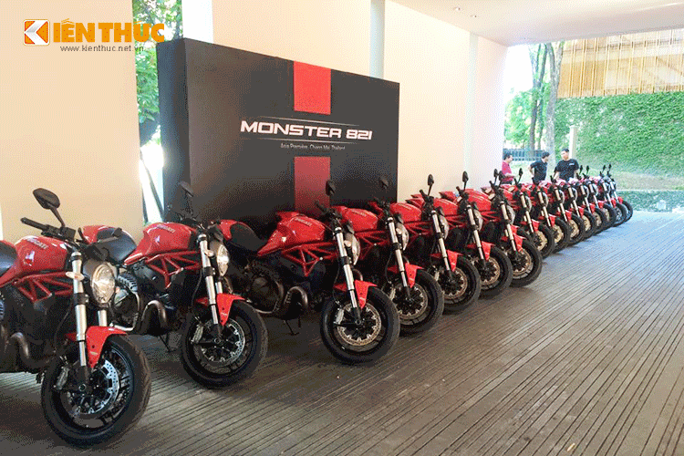 Trải nghiệm ducati monster 821 của biker việt trên đất thái - 13