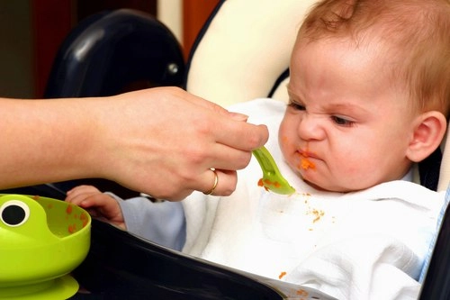 Trẻ ăn món đặc sớm dễ gặp vấn đề tiêu hóa - 1