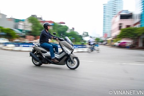 Trên yên yamaha nm-x một chiếc xe tay ga hoàn hảo - 7