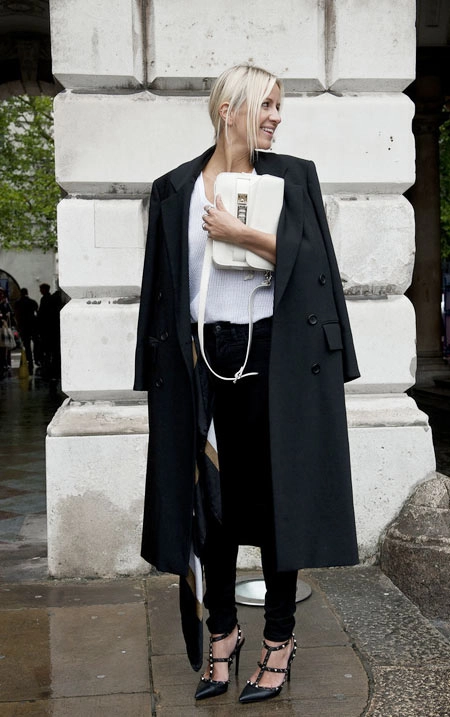  váy áo thời thượng trên đường phố london fashion week - 10