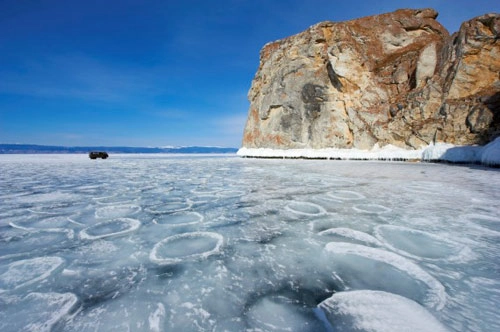Vẻ đẹp kỳ thú của hồ nước cổ nhất thế giới - 2