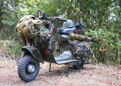 Vespa cổ phong cách nhà binh tại sài gòn - 4