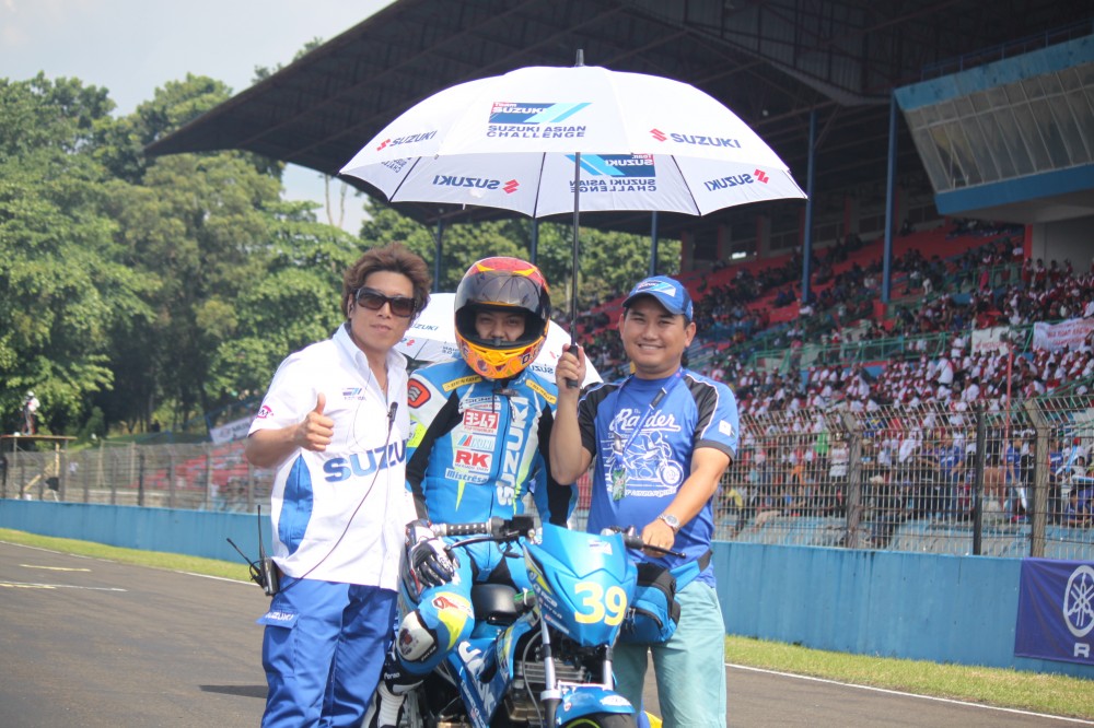 Vòng 2 giải đua xe gắn máy suzuki asian challenge tại đường đua sentul - indonesia - 2