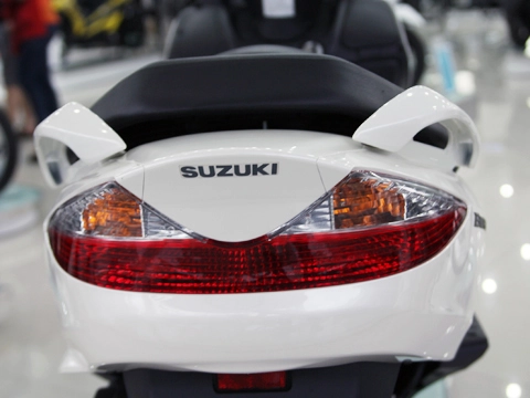 Xe tay ga suzuki burgman 125 có mặt tại việt nam - 14