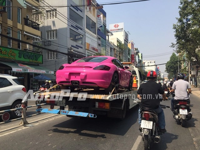 Xuất hiện porsche cayman s màu hồng tại sài gòn - 2