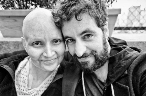 Xúc động bộ ảnh chồng chụp lại quá trình chống ung thư của vợ - 19