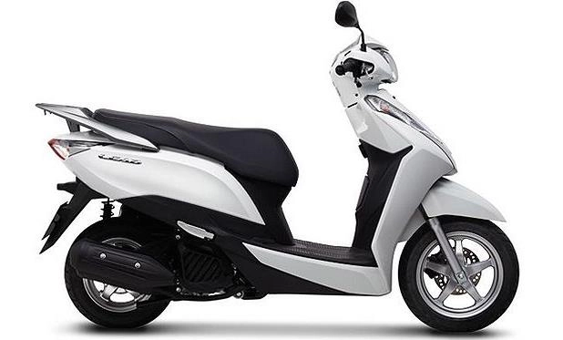 Yamaha acruzo và honda lead - ai hơn ai - 3