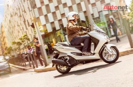 Yamaha majesty s đối thủ nặng ký của honda pcx - 6