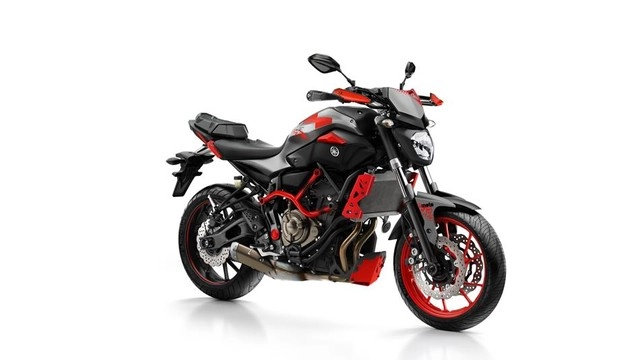 Yamaha mt-07 chiếc nakedbike giá rẻ ra mắt phiên bản stunt mới - 8