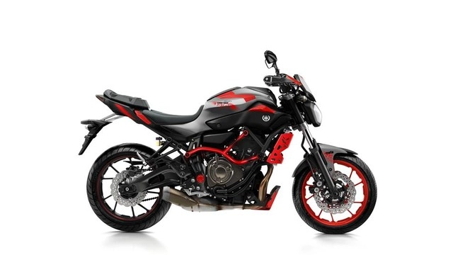 Yamaha mt-07 chiếc nakedbike giá rẻ ra mắt phiên bản stunt mới - 9