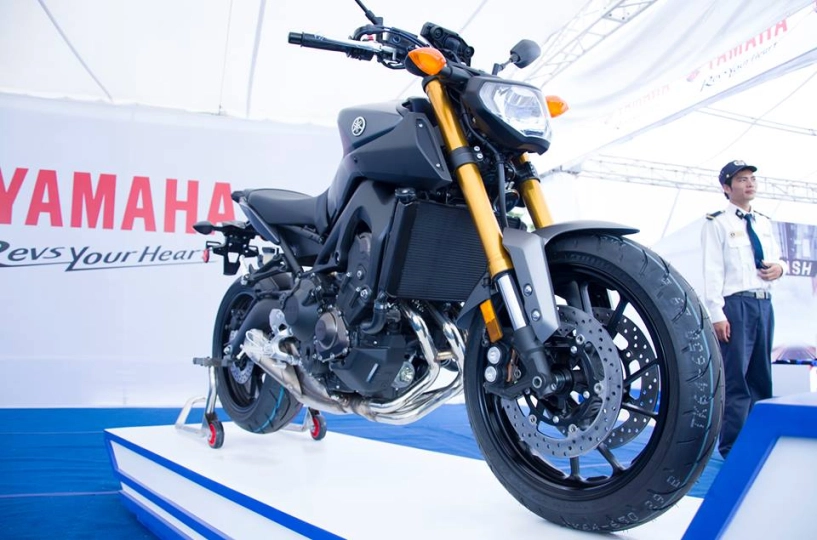 Yamaha mt-09 chiếc nakedbike thể thao xuất hiện đầu tiên tại hà nội - 1