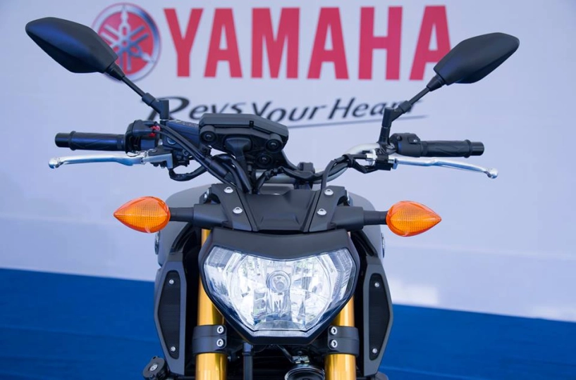 Yamaha mt-09 chiếc nakedbike thể thao xuất hiện đầu tiên tại hà nội - 2