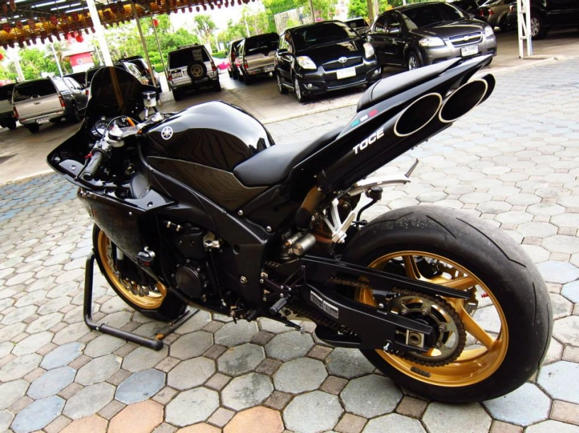 Yamaha r1 hổ báo nhất trường mẫu giáo - 8