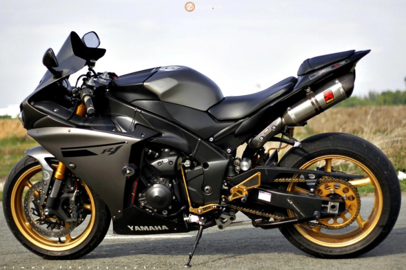 Yamaha r1 lên đầy đủ đồ của sinh viên sài gòn - 1