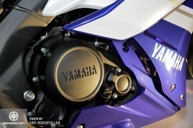 Yamaha r15 20 2014 cực kì hút khách tại indonesia - 14
