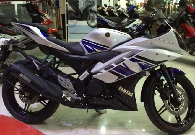 Yamaha r15 màu xanh gp có giá 105 triệu tại việt nam - 1