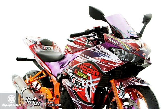 Yamaha r25 màu sắc nổi bật của biker mạo hiểm - 2