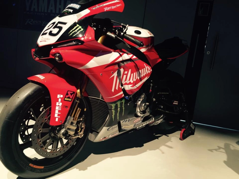 Yamaha ra mắt bản r1 2015 phiên bản đua - 2