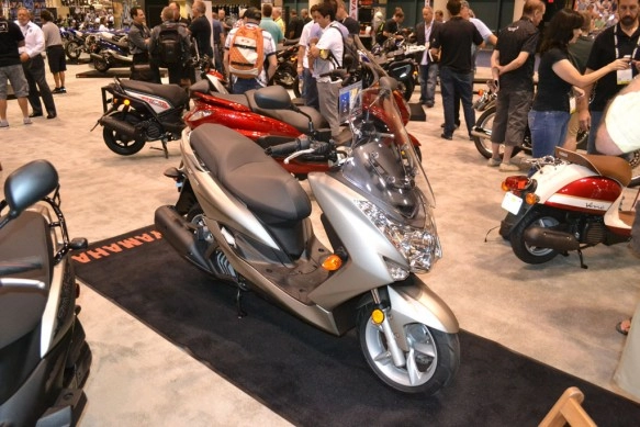 Yamaha smax chính thức ra mắt nhằm cạnh tranh với pcx150 - 5