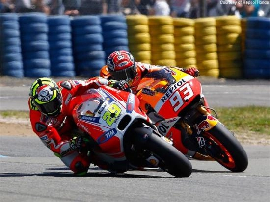 Yamaha tỏa sáng khiến honda trở nên ngây ngô tại motogp 2015 - 4