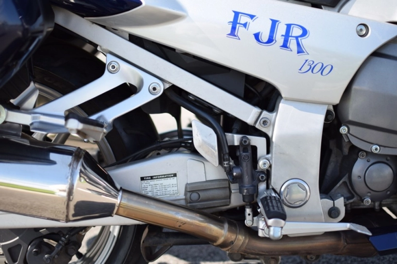 Yamaha touring fjr1300 sang tên chuyển vùng toàn quốc cần bán giá 12000 usd - 12
