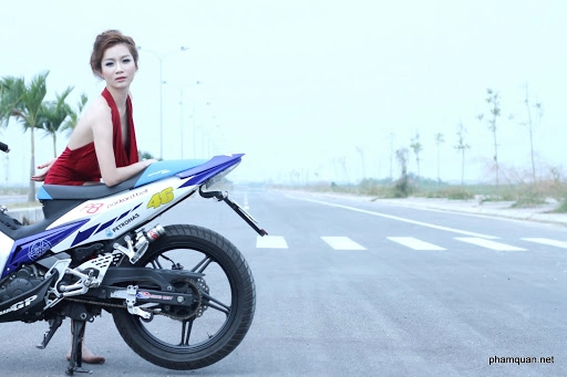 Yamaha x1r và các chân dài - 1