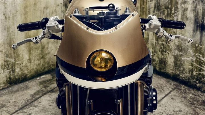Yamaha xjr1300 hầm hố với phong cách cafe racer - 2