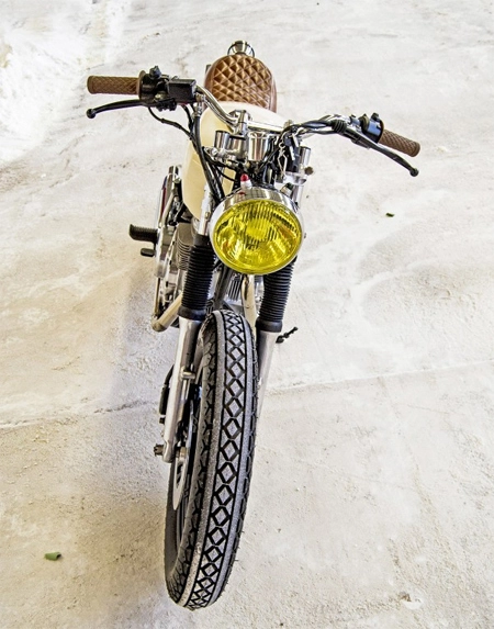 Yamaha xs250 viên kim cương tracker của nữ biker xinh đẹp - 6