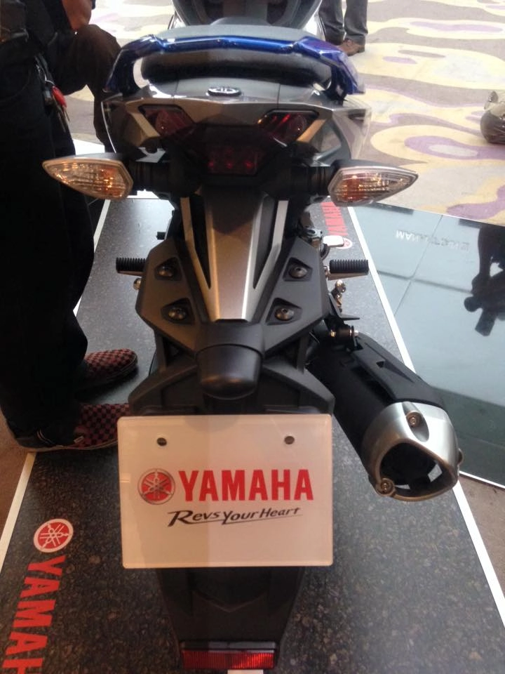 Yamaha y15zr và exciter 150 so sánh giống và khác nhau - 2