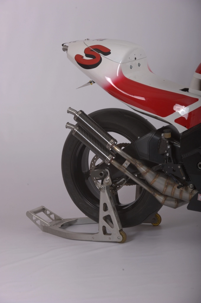 Yamaha yzr 500cc xe 2 thì dành cho dân mê tốc độ - 3