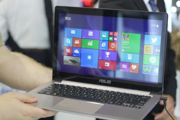Zenbook ux303 laptop có thiết kế đẹp mỏng và nhẹ - 3