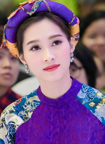 10 mỹ nhân trang điểm đẹp năm 2015 - 3