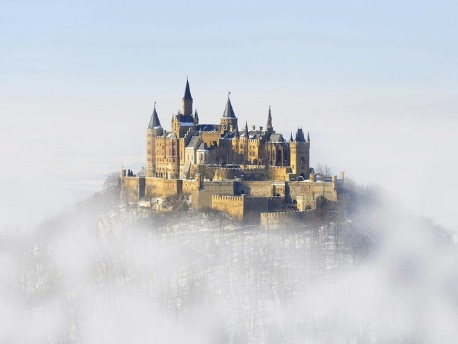 10 tòa lâu đài tuyết tuyệt đẹp hiện hữu trên thế giới - 4
