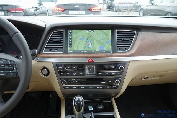 Ảnh thực tế xe sang giá rẻ hyundai genesis 2015 - 14
